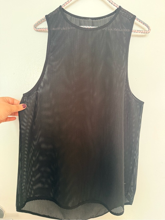 Tops - Black mesh sleeveless tank